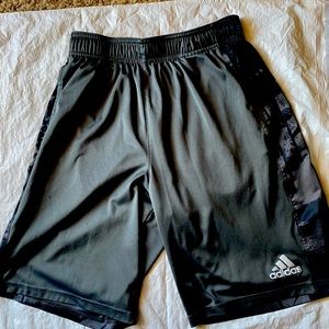 Adidas Mens Sz small athletic shorts